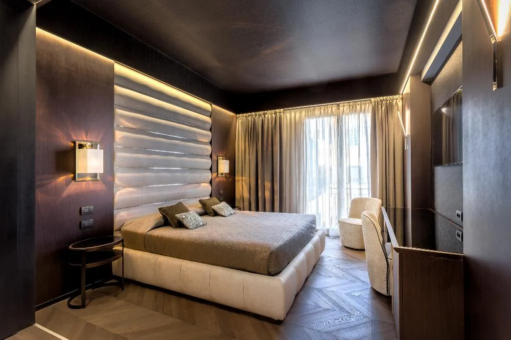 DOUBLE PREMIUM Room, Palazzo Alfieri, Florence