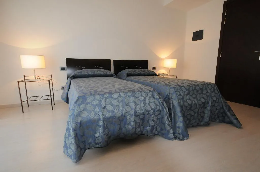 Double or Twin ECONOMY Room, Sorriso, Venice