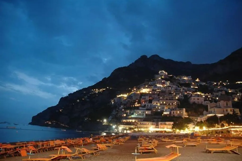Beach, Bacio Del Sole, Naples
