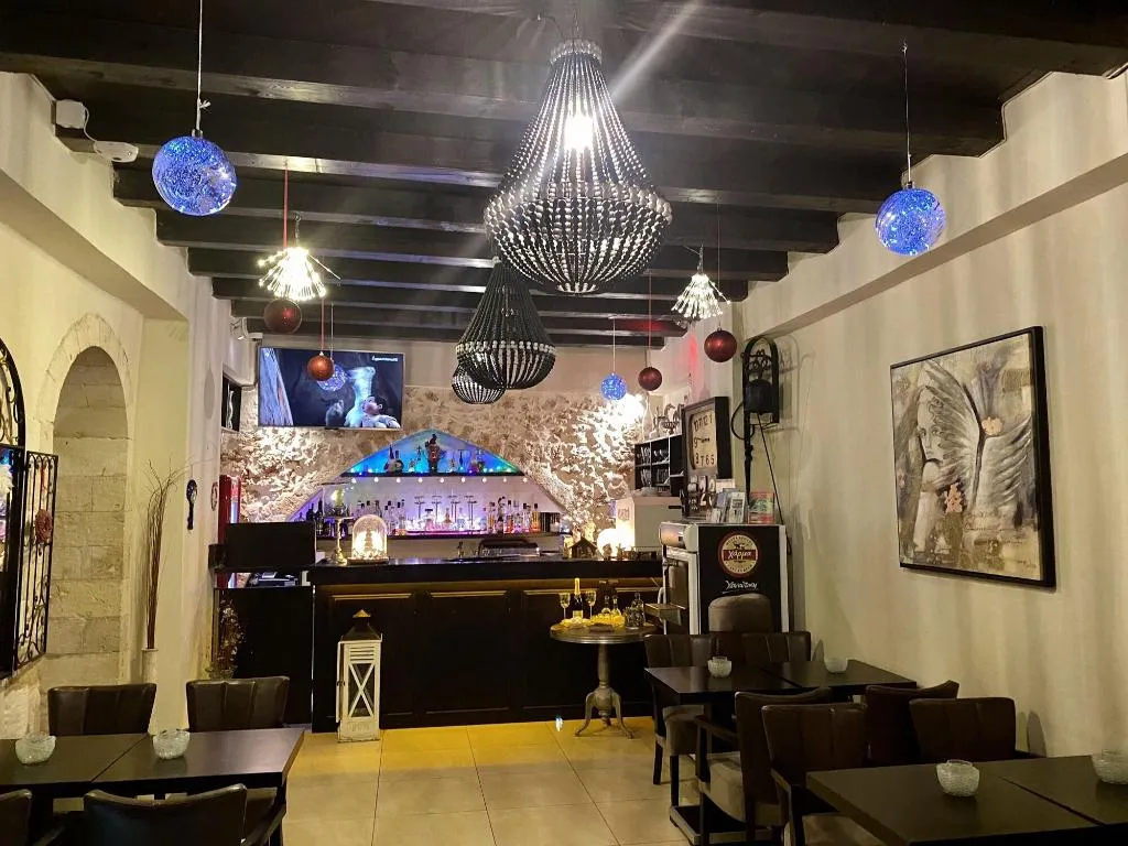 Bar, Doge Traditional, Crete
