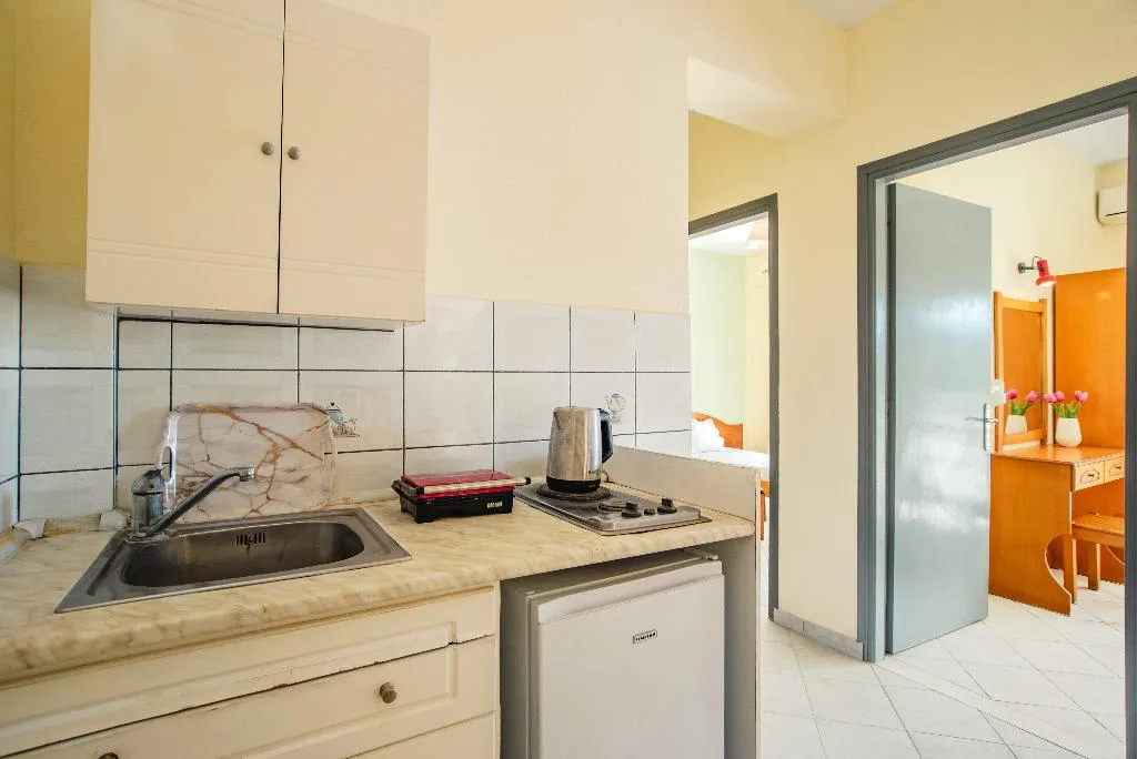 FAMILY ROOM COMFORT Room, Solena Studios Kavos, Corfu