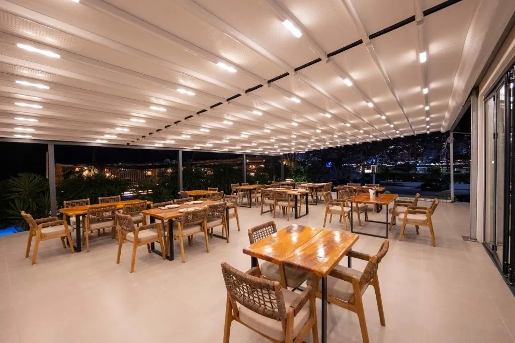 Restaurant, Grand Hotel Saranda, Southern Albania