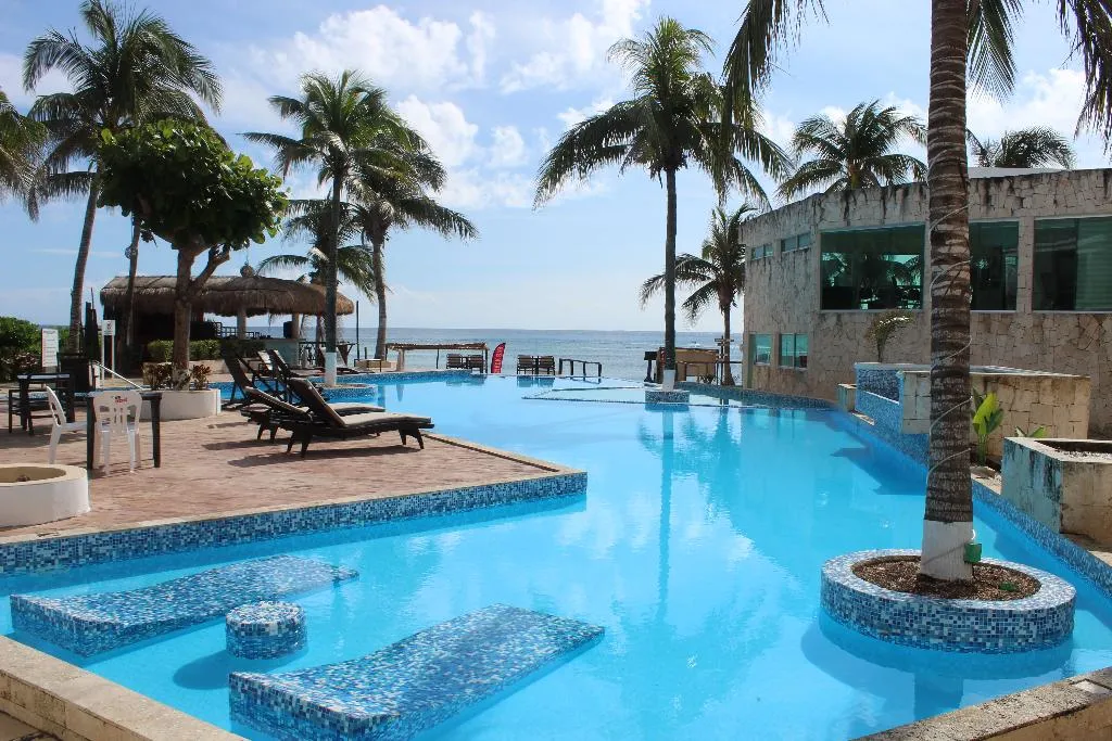 Pool, Le Reve by MIJ Beachfront Hotel, Playa Del Carmen