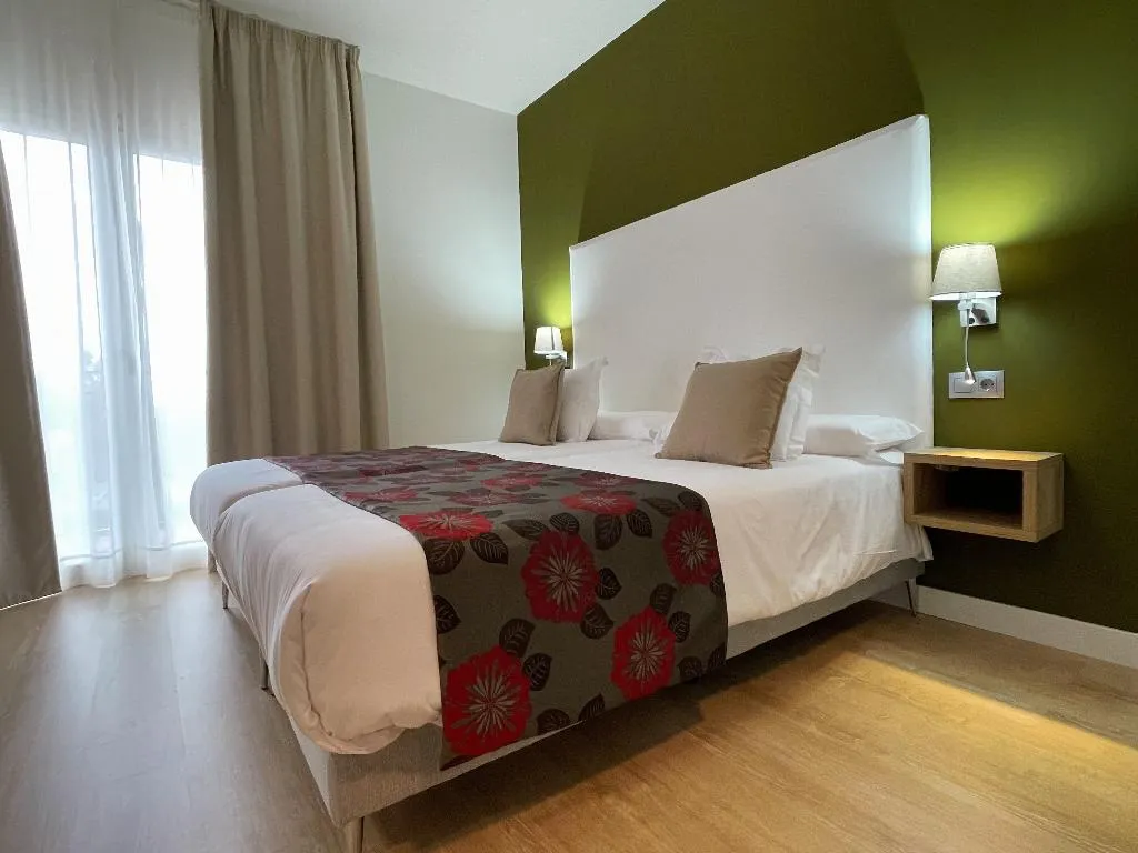 Room, Añoreta Suites, Costa Del Sol