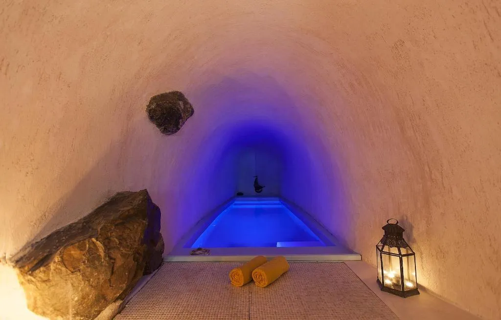 Sports and Entertainment, Abyssanto Suites & Spa, Santorini