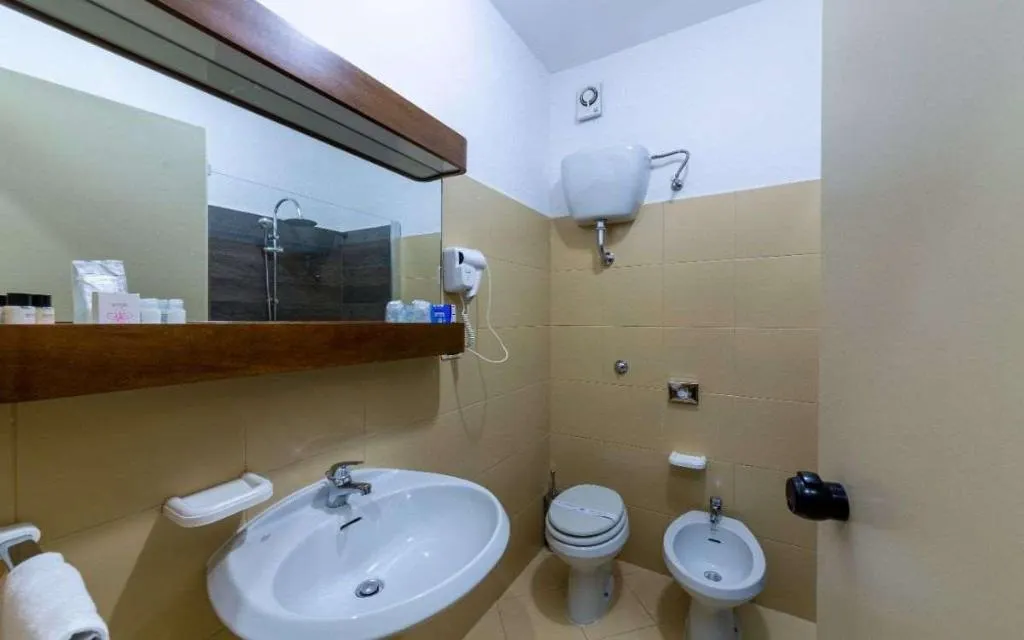 Room, Sakura Hotel, Naples