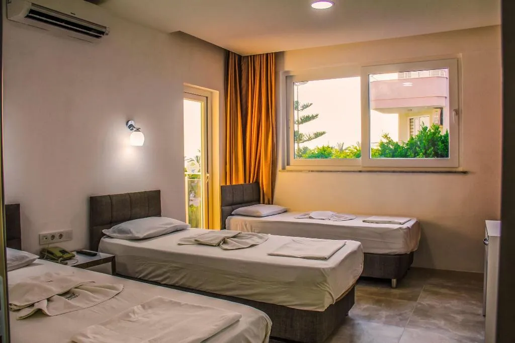 Room, Aysev, Antalya