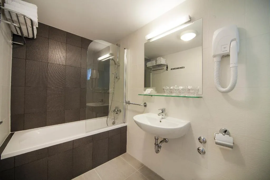 FAMILY ROOM ANNEX Room, Bluesun hotel Neptun, Split