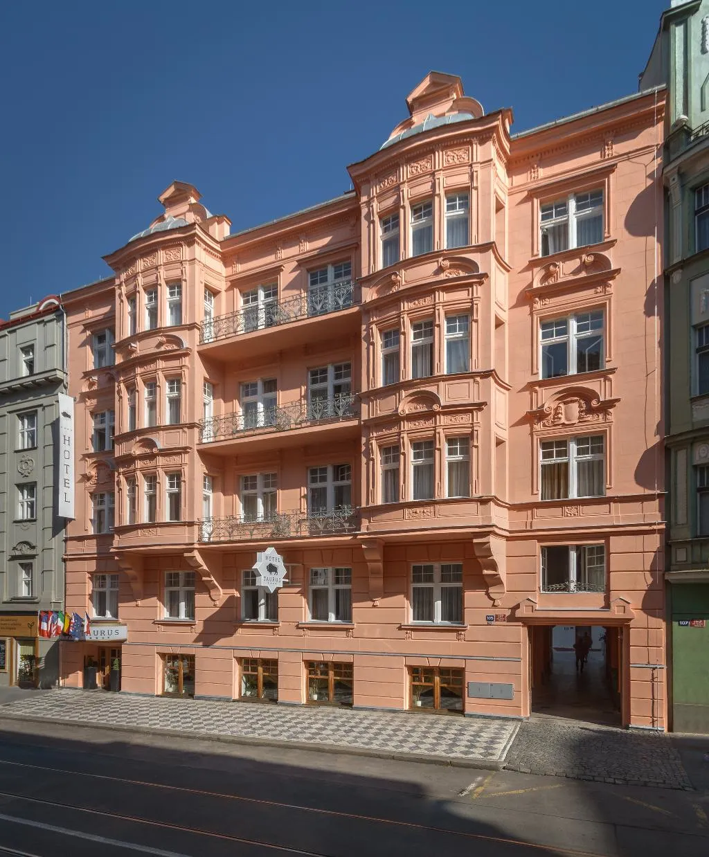 General view, Taurus, Prague