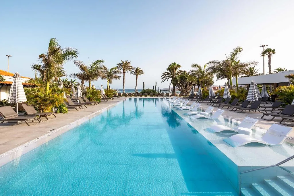Pool, Barcelo Fuerteventura Royal Level adults only, Fuerteventura