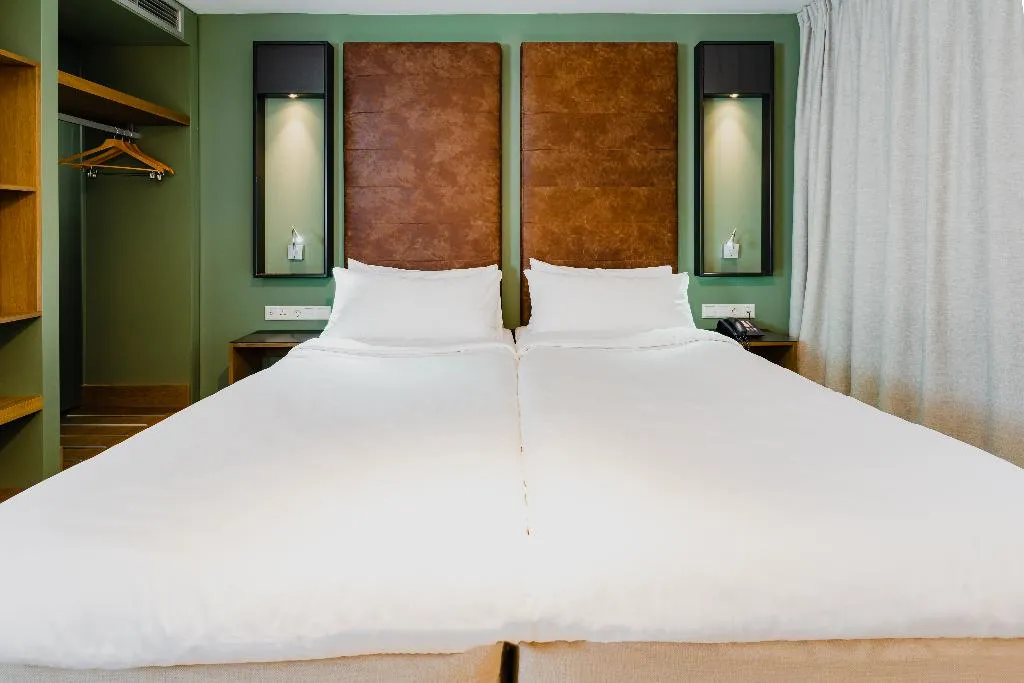DOUBLE STANDARD Room, Hotel De Hallen, Amsterdam