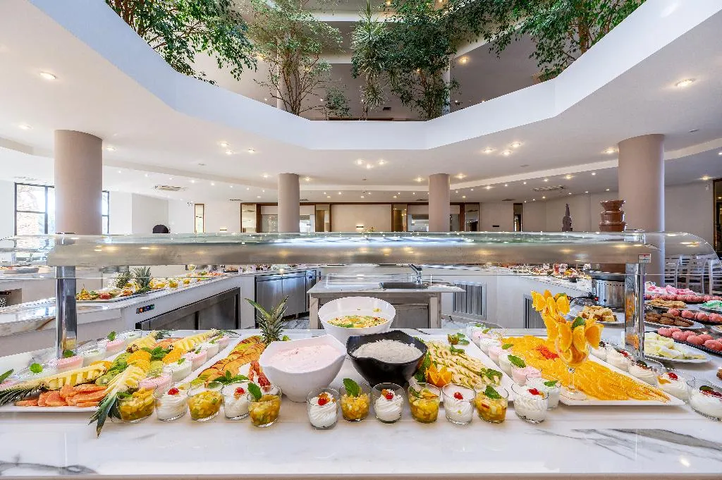 Restaurant, Athina Palace, Crete
