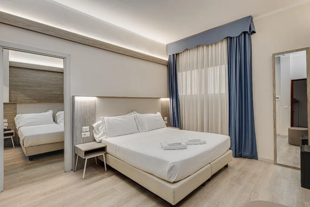 FAMILY ROOM SUPERIOR Room, Hotel Mediterraneo, Rome