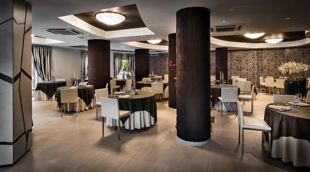 Restaurant, Grand Hotel Resort Ma&Ma - Adults Only, Olbia