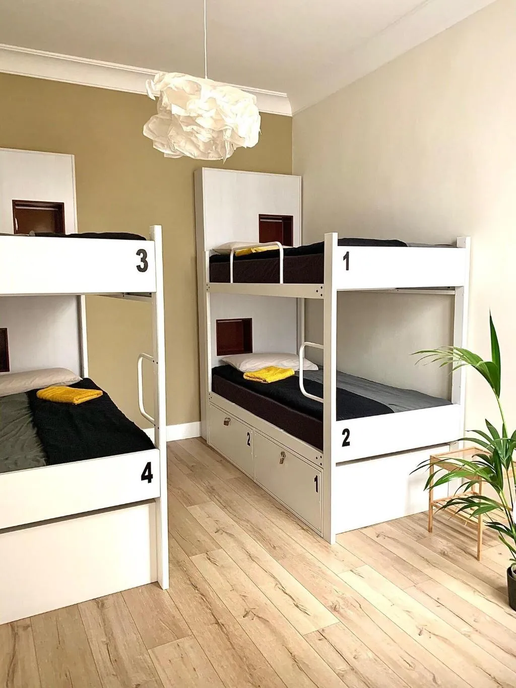 QUADRUPLE WITH SHARED BATHROOM Room, Hostel Gran Canaria, Gran Canaria