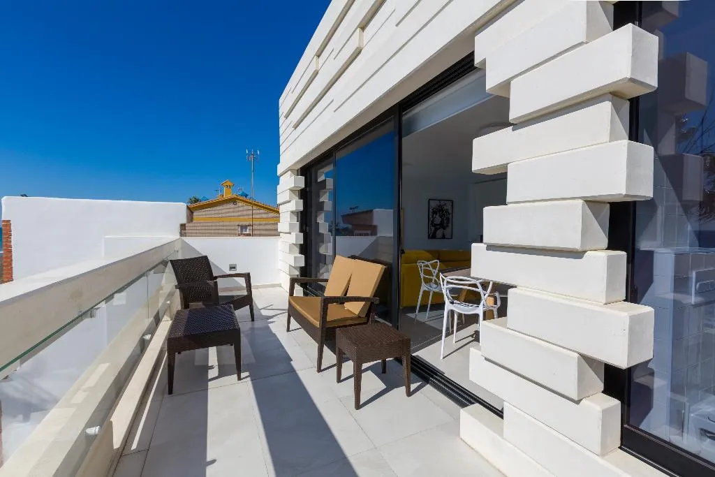 APARTMENT SEA VIEW WITH TERRACE Room, Apartamentos Seafront Boutique Calabeach, Costa Del Sol