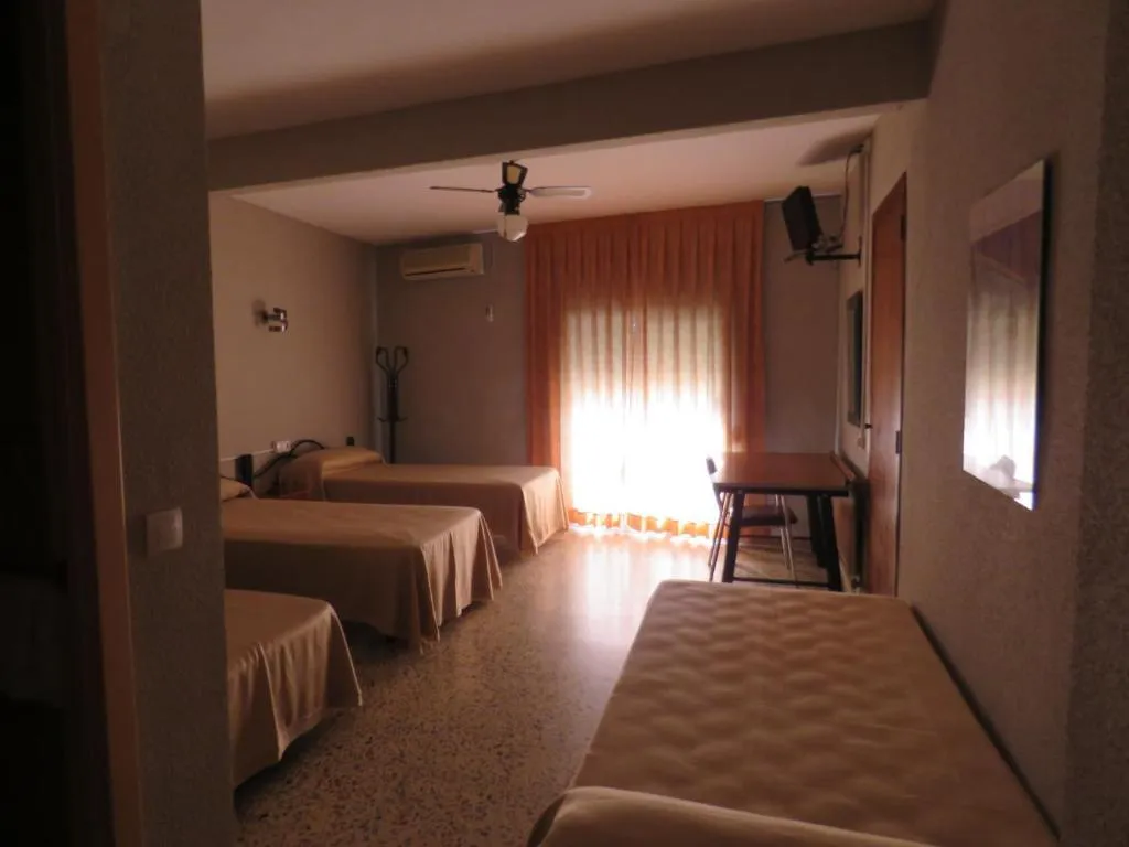 QUADRUPLE DELUXE Room, Hotel Alain, Valencia