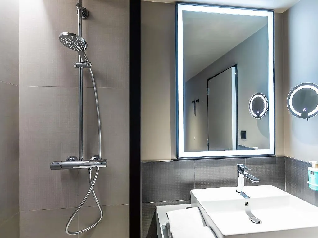 DOUBLE POOL VIEW Room, Novotel Setubal, Lisbon