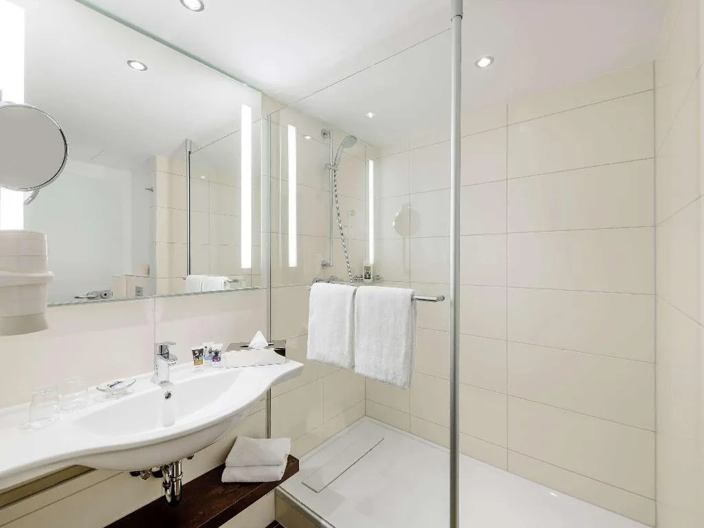 DOUBLE SUPERIOR QUEEN BED Room, Sunday Hotel Berlin City West, Berlin