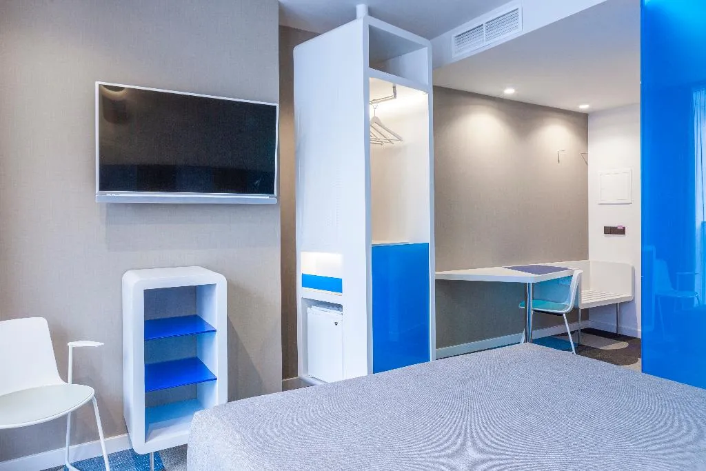 DOUBLE WITH TERRACE Room, Macia Sevilla Kubb, Seville