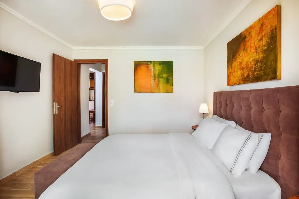 VILLA FOUR BEDROOMS WITH PRIVATE POOL Room, Sunny Villas and Spa, Halkidiki