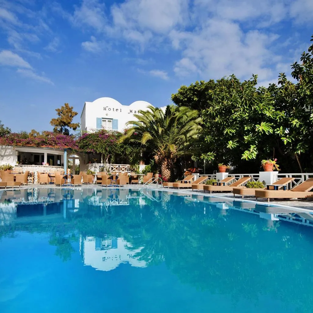 Pool, Matina, Santorini