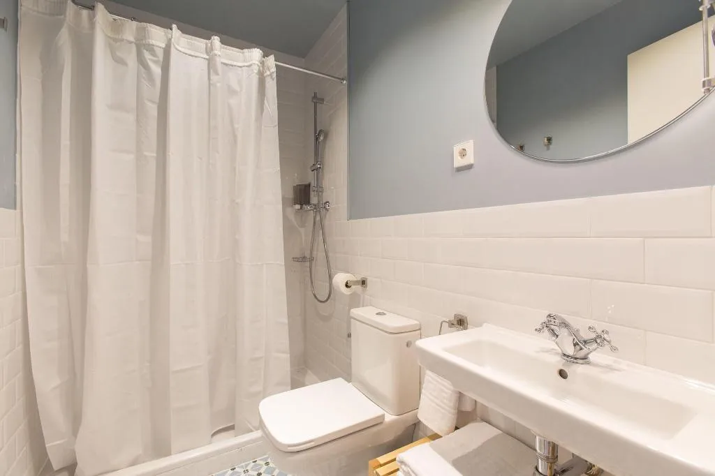 Room, Izaila Plaza Catalunya, Barcelona