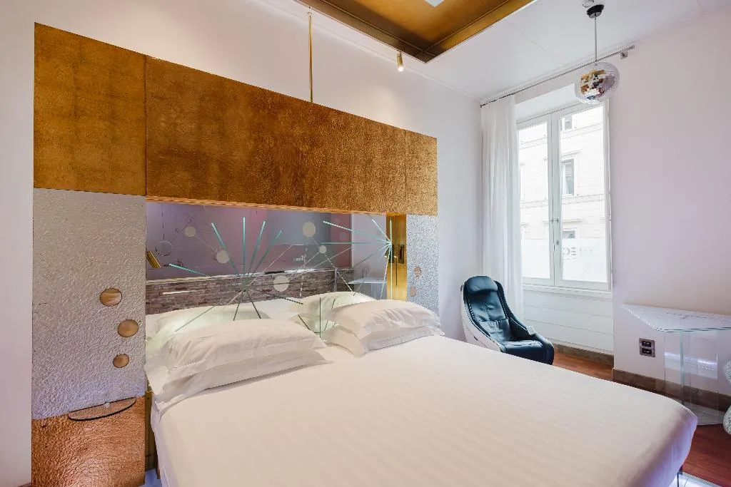 JUNIOR SUITE STANDARD Room, Hotel Trecento, Rome
