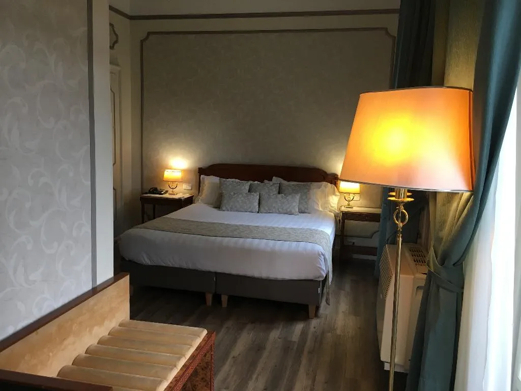 SUITE STANDARD Room, I Palazzi - Palace Grand Hotel Varese, Milan