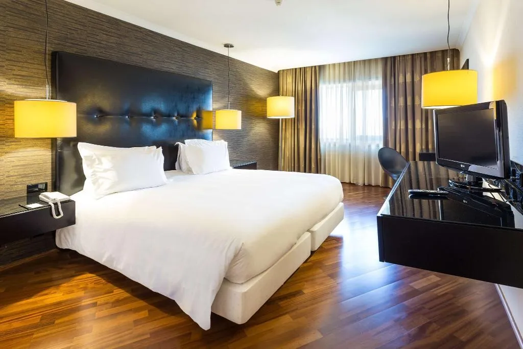 Room, Radisson Blu Hotel, Lisbon, Lisbon