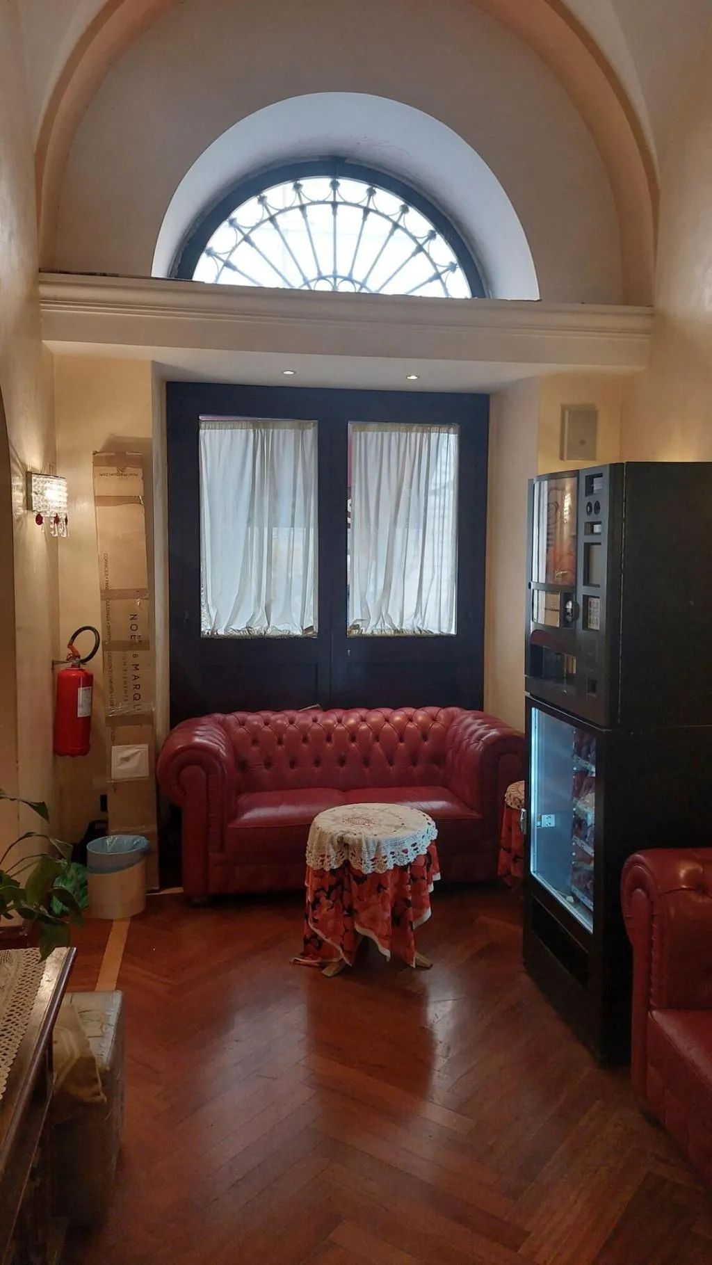 Lobby, Demetra Capitolina, Rome