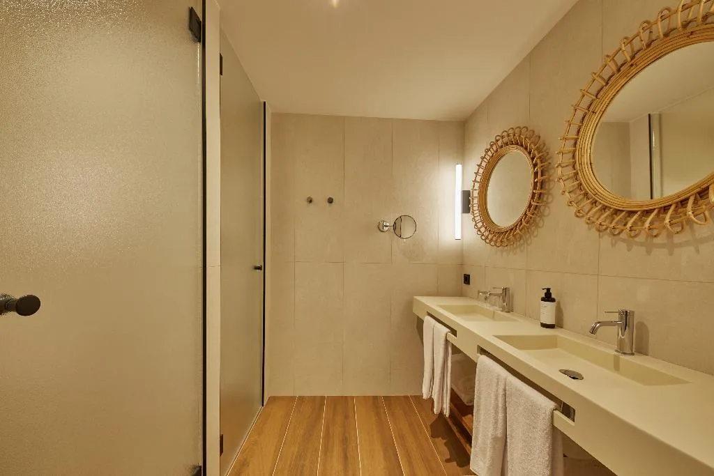 DOUBLE SINGLE USE DELUXE Room, Alua Calvia, Majorca