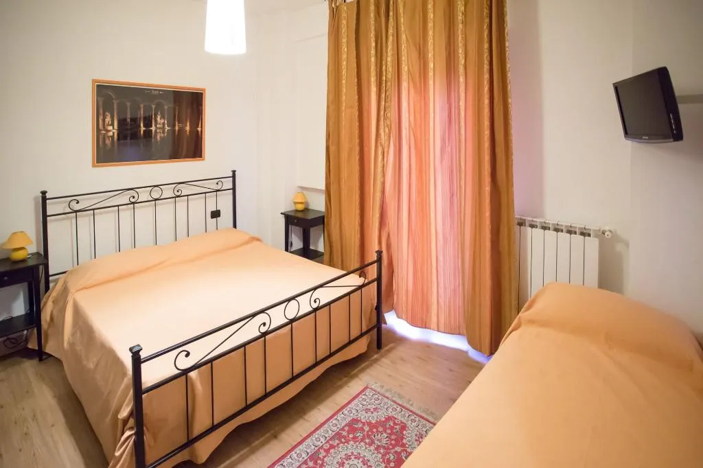Room, Villa Adriana, Rome
