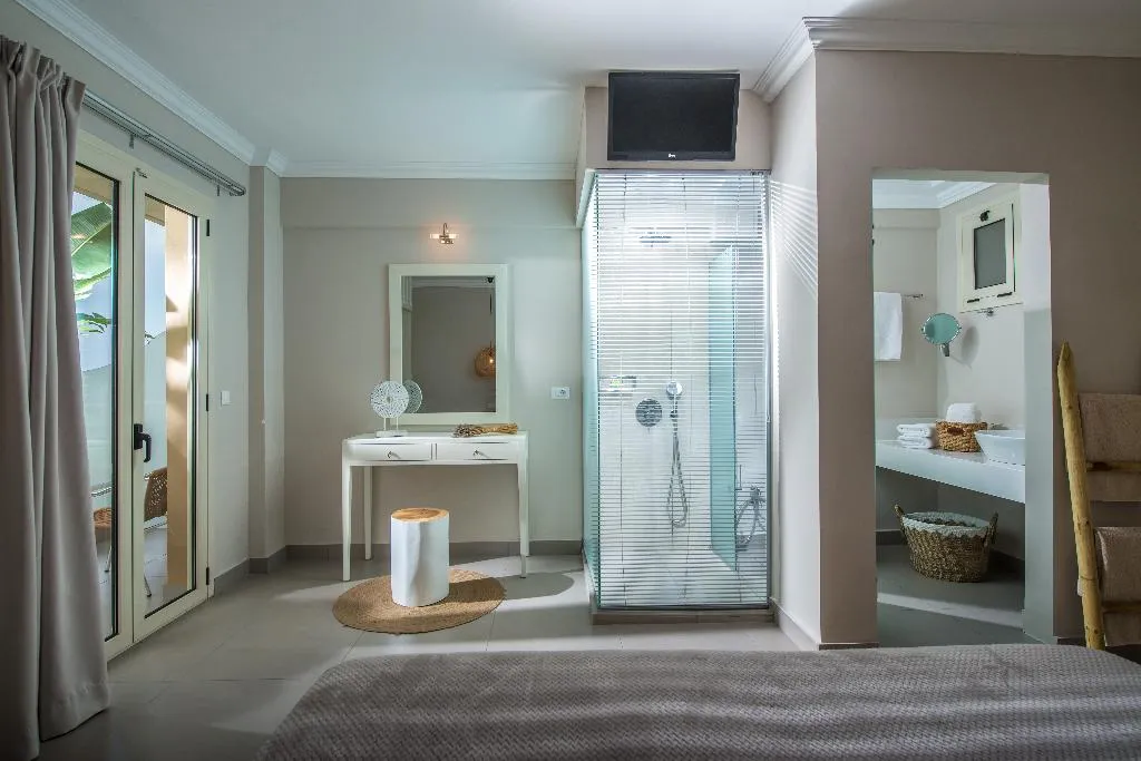 SUITE DELUXE SEA VIEW Room, Notos Heights Hotel & Suites, Crete