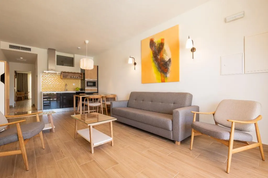 APARTMENT GRAND Room, Vila Luz, Algarve