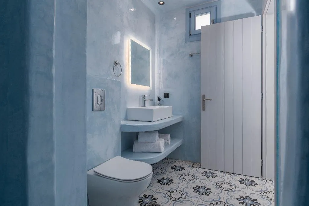 SUITE WITH JACUZZI Room, Sole D'Oro Luxury Suites, Santorini