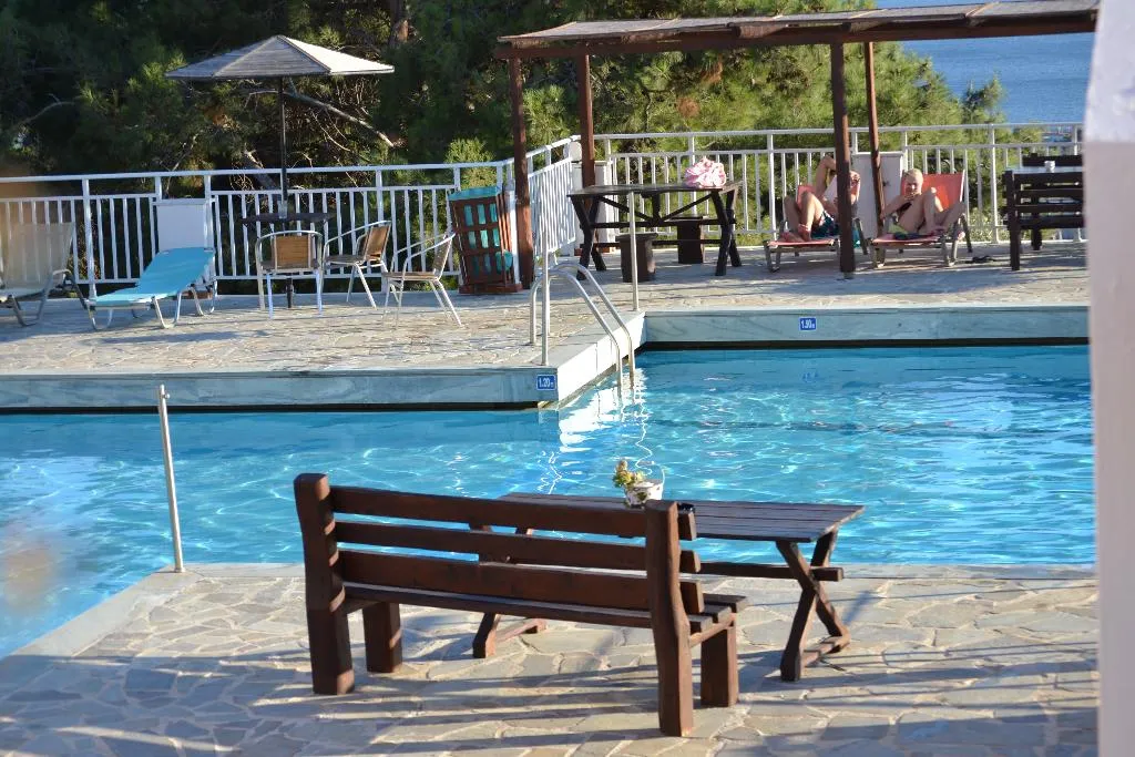 Pool, Mykali, Samos