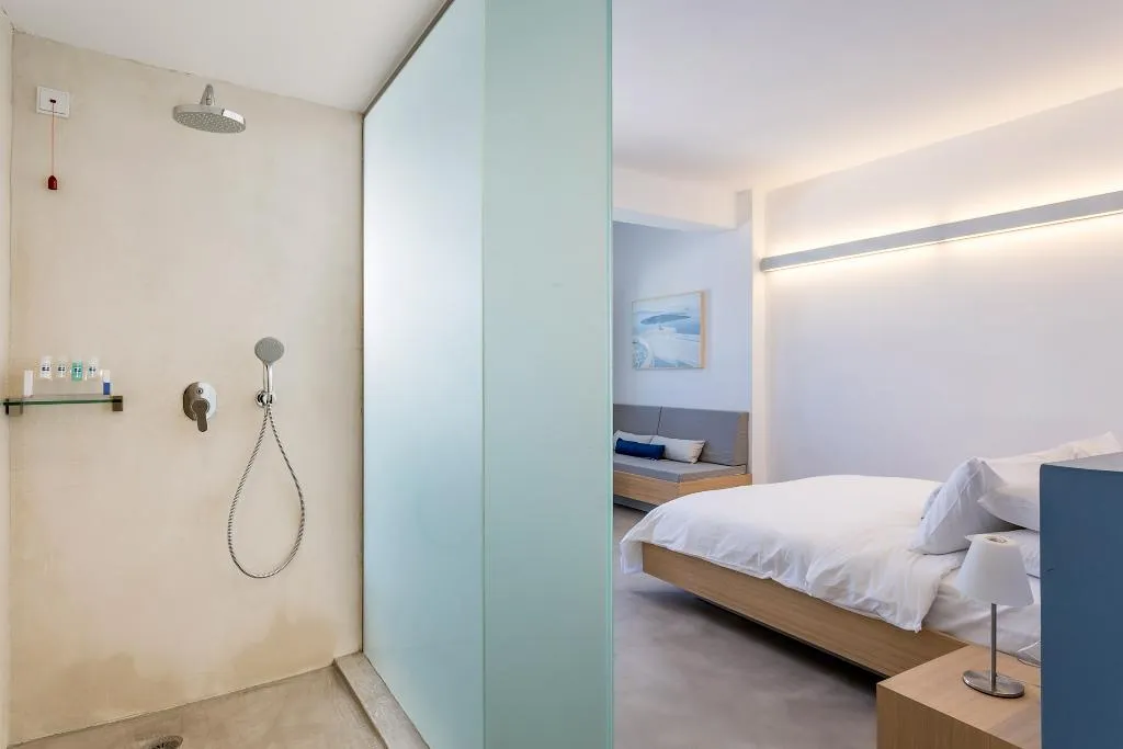 SUITE WITH JACUZZI Room, Alti Santorini Suites, Santorini