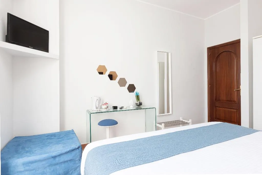 TRIPLE CLASSIC Room, Casale Antonietta, Naples