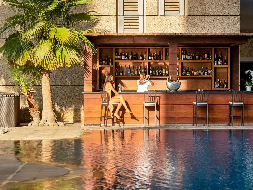 Bar, Sofitel Abu Dhabi Corniche, Abu Dhabi