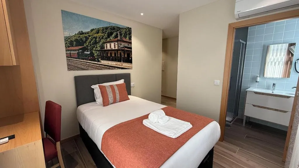 Room, Oporto Station Hostel & Rooms, Porto
