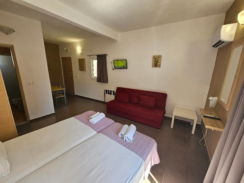 STUDIO CAPACITY 3 Room, Elounda Sunrise Apartments, Crete