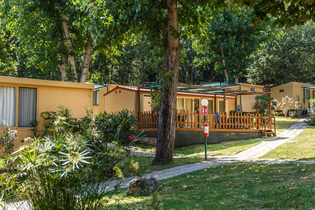BUNGALOW CAPACITY 5 Room, hu I Pini Village, Rome