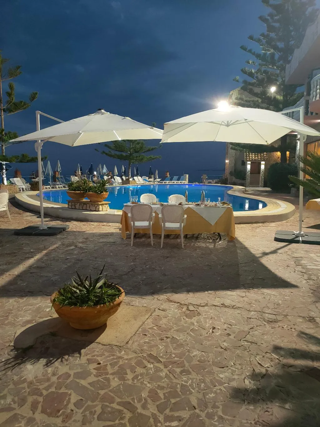 Terrace, Hotel La Playa Blanca, Palermo