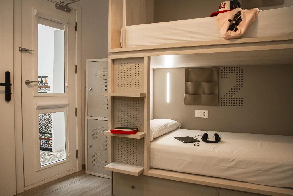 DOUBLE BUNK BED Room, Room Salvador, Seville