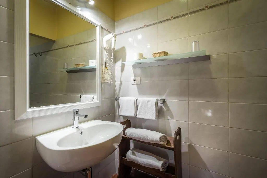 Room, Mario's, Florence
