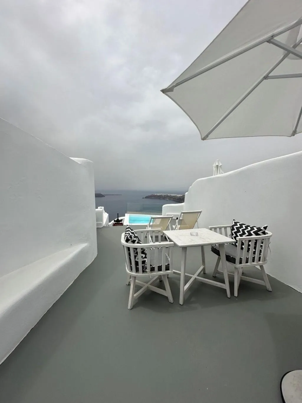Terrace, Ilioperato Traditional Apartments, Santorini