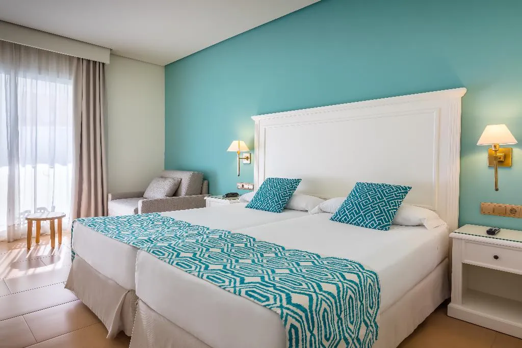 FAMILY ROOM STANDARD Room, Occidental Torremolinos Playa, Costa Del Sol