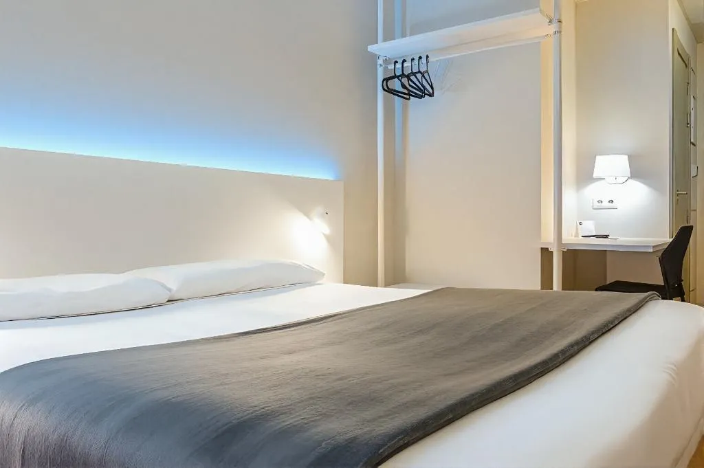 DOUBLE SINGLE USE STANDARD Room, Vertice Roomspace Madrid, Madrid