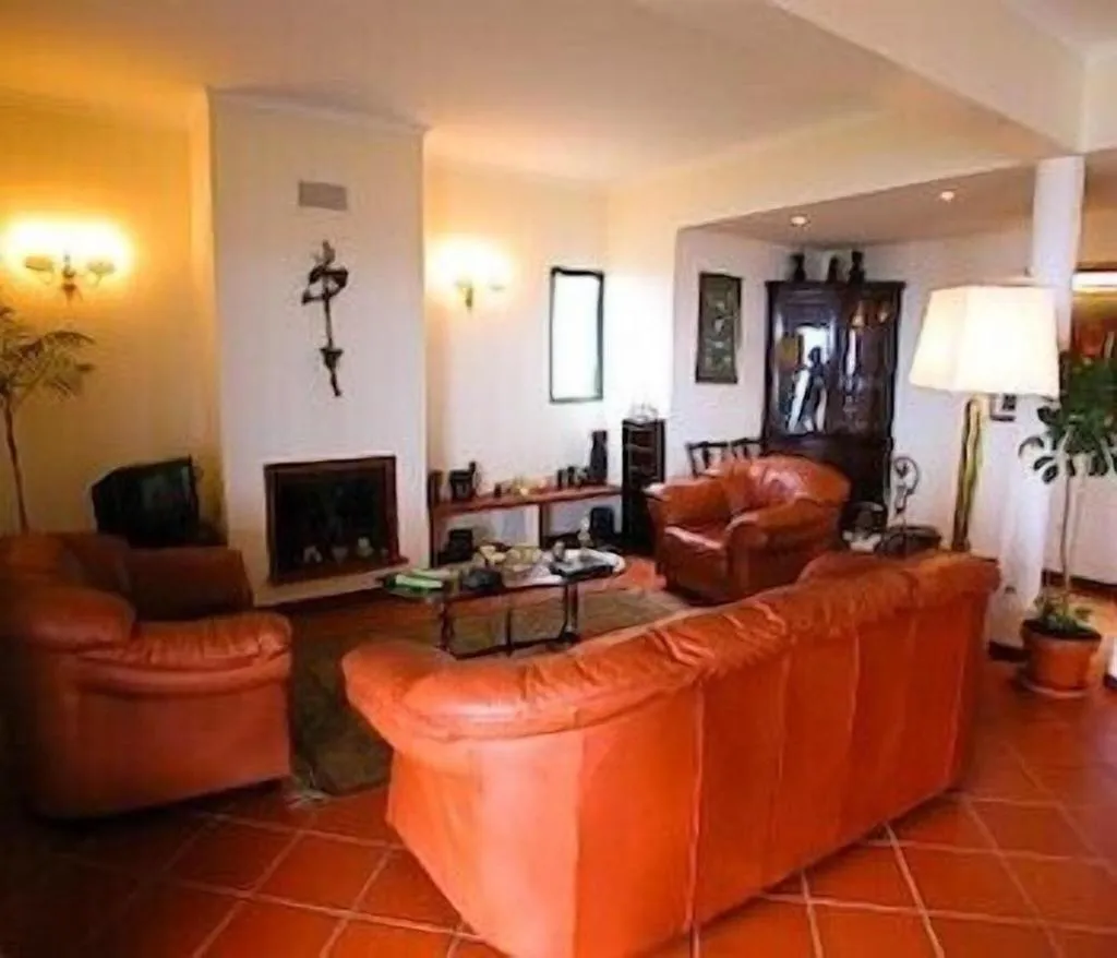 Lobby, Vivenda Belo Horizonte, Madeira